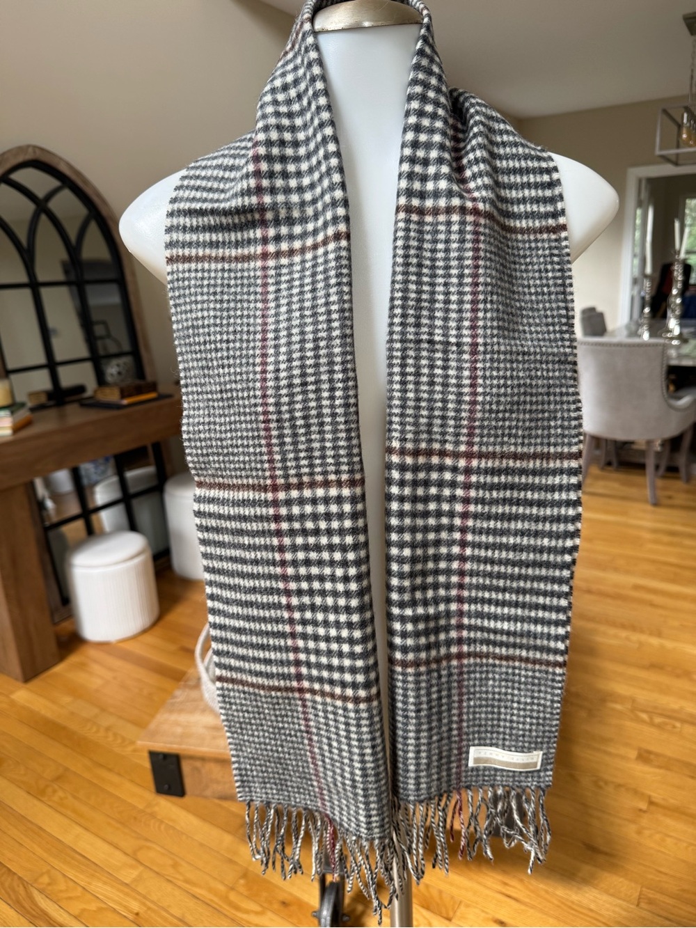 Perry Ellis Black, White and Brown Houndstooth Plaid Scarf